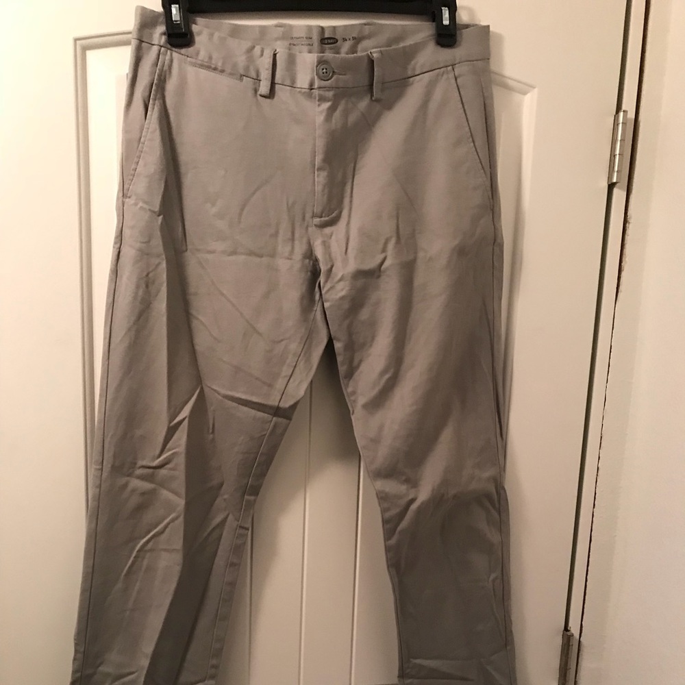 Men’s old navy colored pants